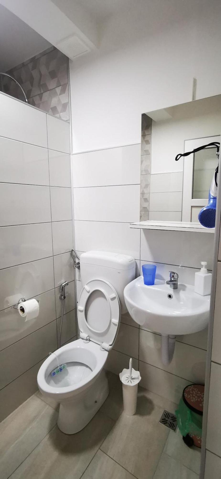 Rest & Recharge 4Bdr Apt- Free Parking, Ac & Garden سراييفو المظهر الخارجي الصورة