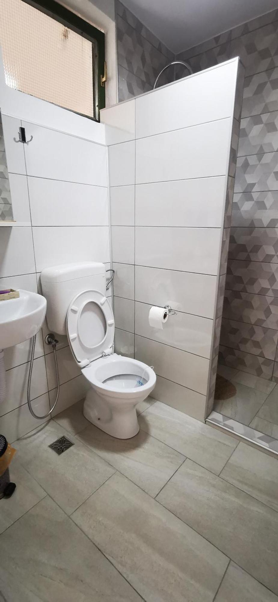 Rest & Recharge 4Bdr Apt- Free Parking, Ac & Garden سراييفو المظهر الخارجي الصورة